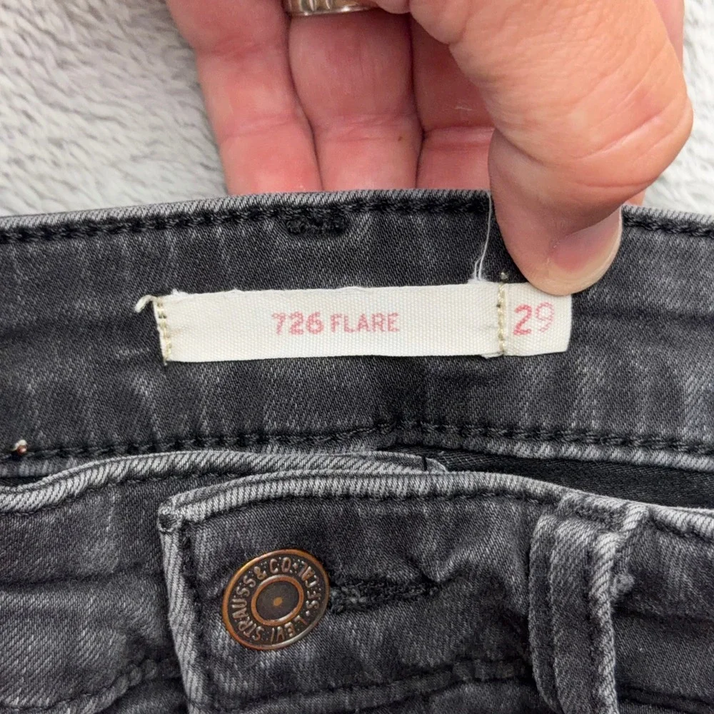 Levis levi 726